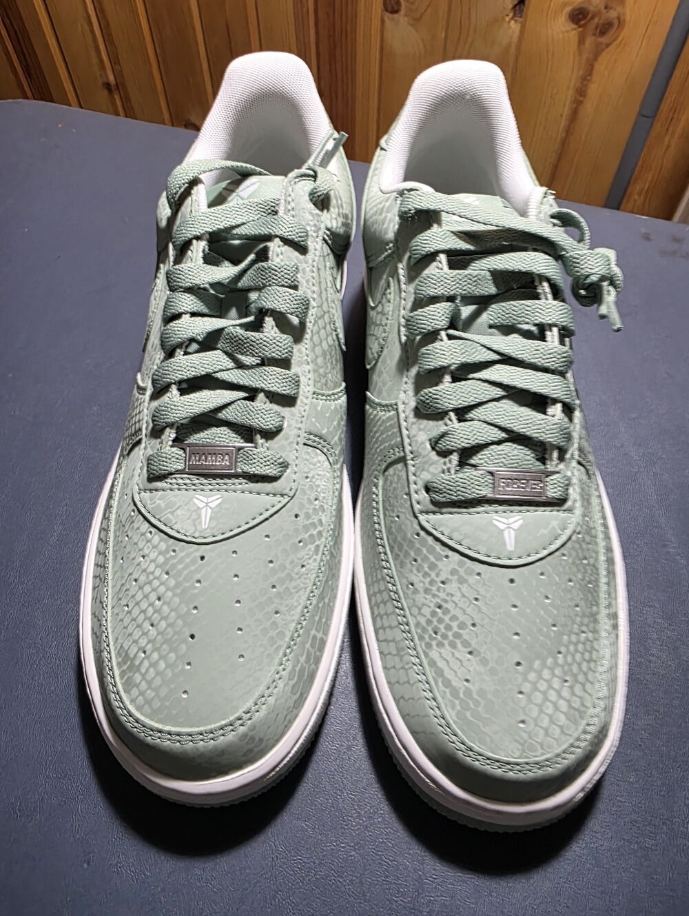Kobe Air Force 1 "Steam/White" Men's Low-Top Sneakers in Sage Green Size 10m.